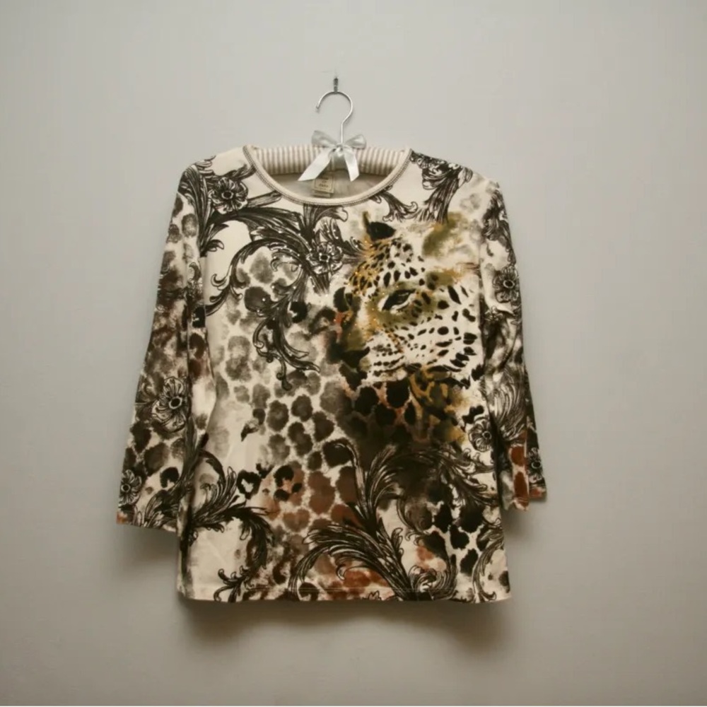 Embellished leopard print graphic long sleeve tee